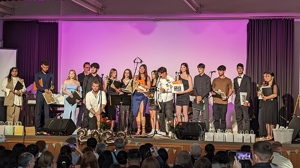 Verabschiedung der 10. Klassen 2023 – Herzliche Glückwünsche! Wir sind stolz auf 