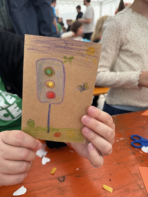 Station 4: Leuchtkarten basteln